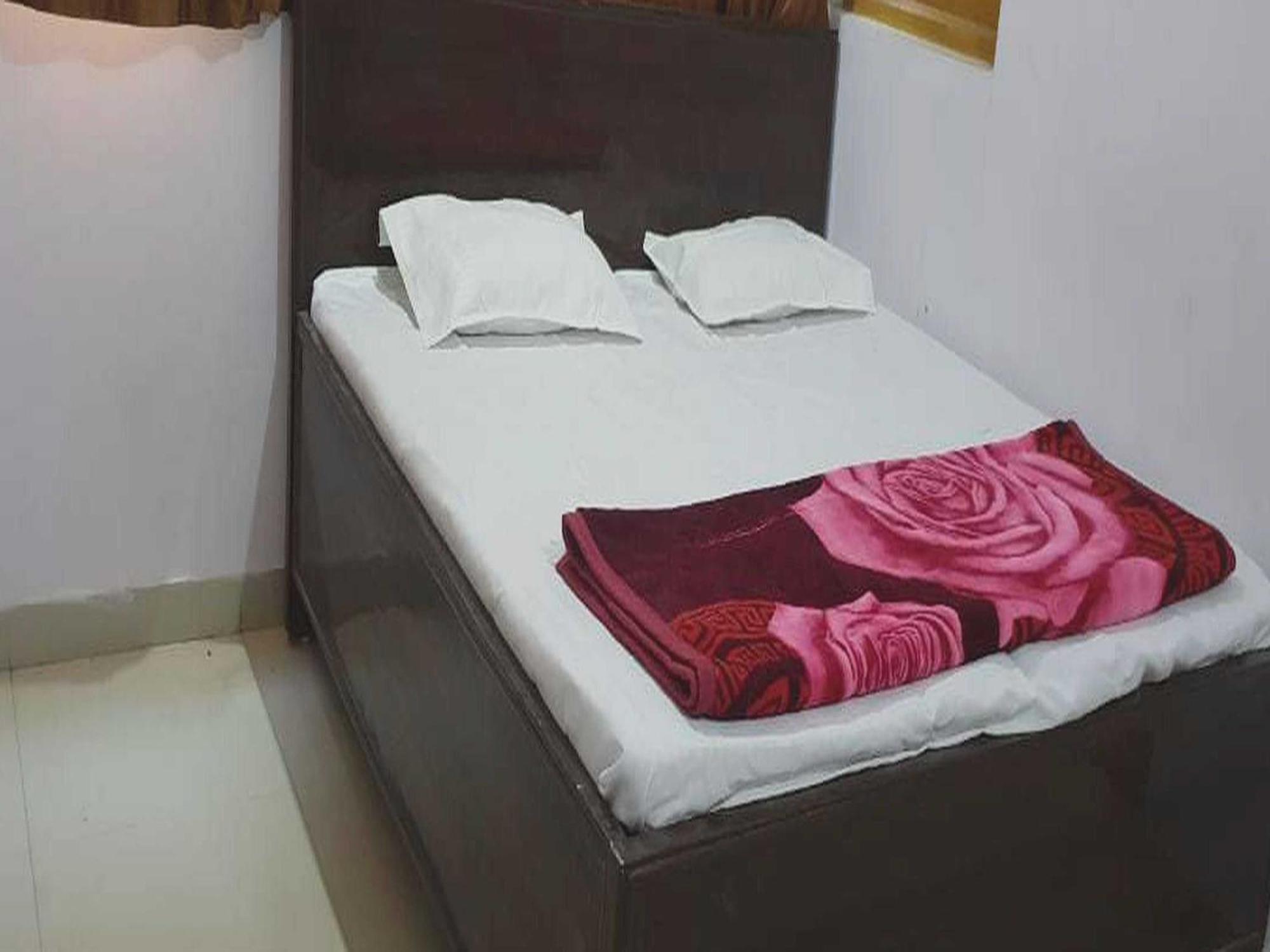 Hotel O Rr Guest House Patna  Exteriör bild